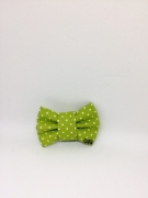 Bow Tie per cani realizzato a mano, taglia S, verde a pois bianchi